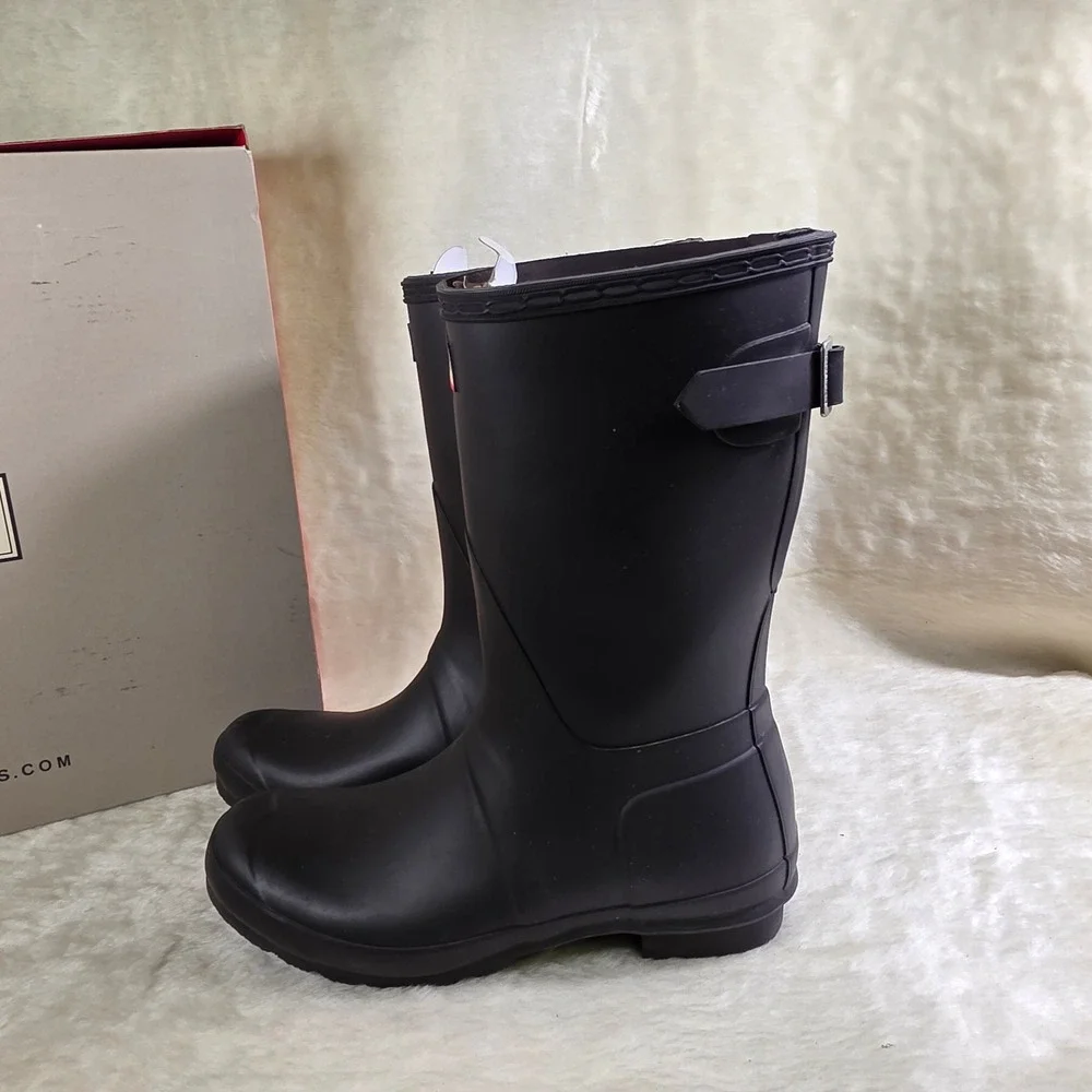 Hunter Original Back Adjustable Short Rain Boots Black Womens 8 Only Tried On